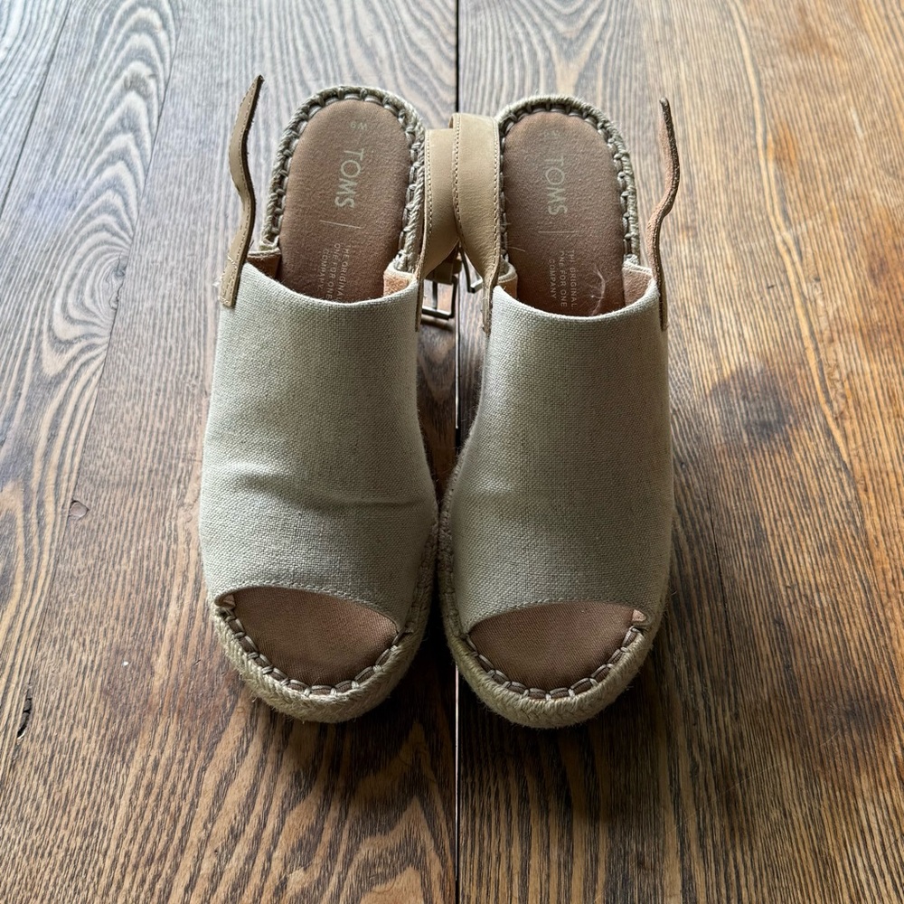 Toms Women's Beige Espadrille Sandals